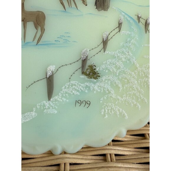 1979 Fenton Artist Jim Andrick "Nature's Christmas" Uranium Custard Satin Plate - Picture 7 of 13